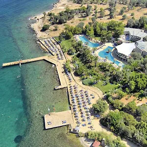 4* Resort Ora Holiday Village